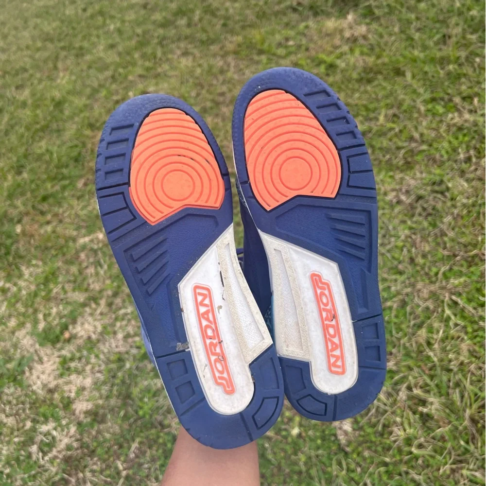 AIR JORDAN 3 RETRO GG (GS) PURPLE DUST - Picture 9 of 11